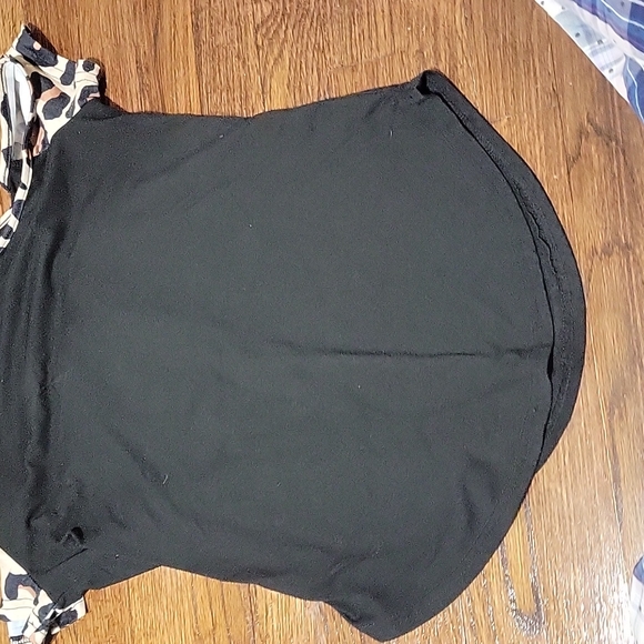 Off the shoulder shirt  #cheetahprint - Picture 3 of 4